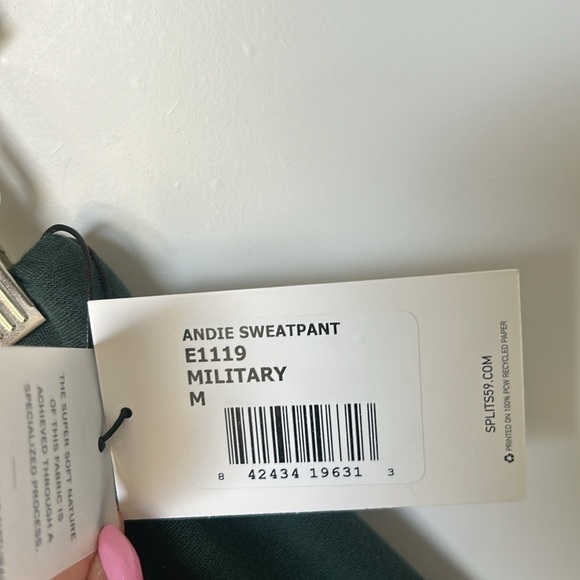 Splits59 Andie Drawstring Sweatpants Military Green New with tags size medium - Picture 6 of 9